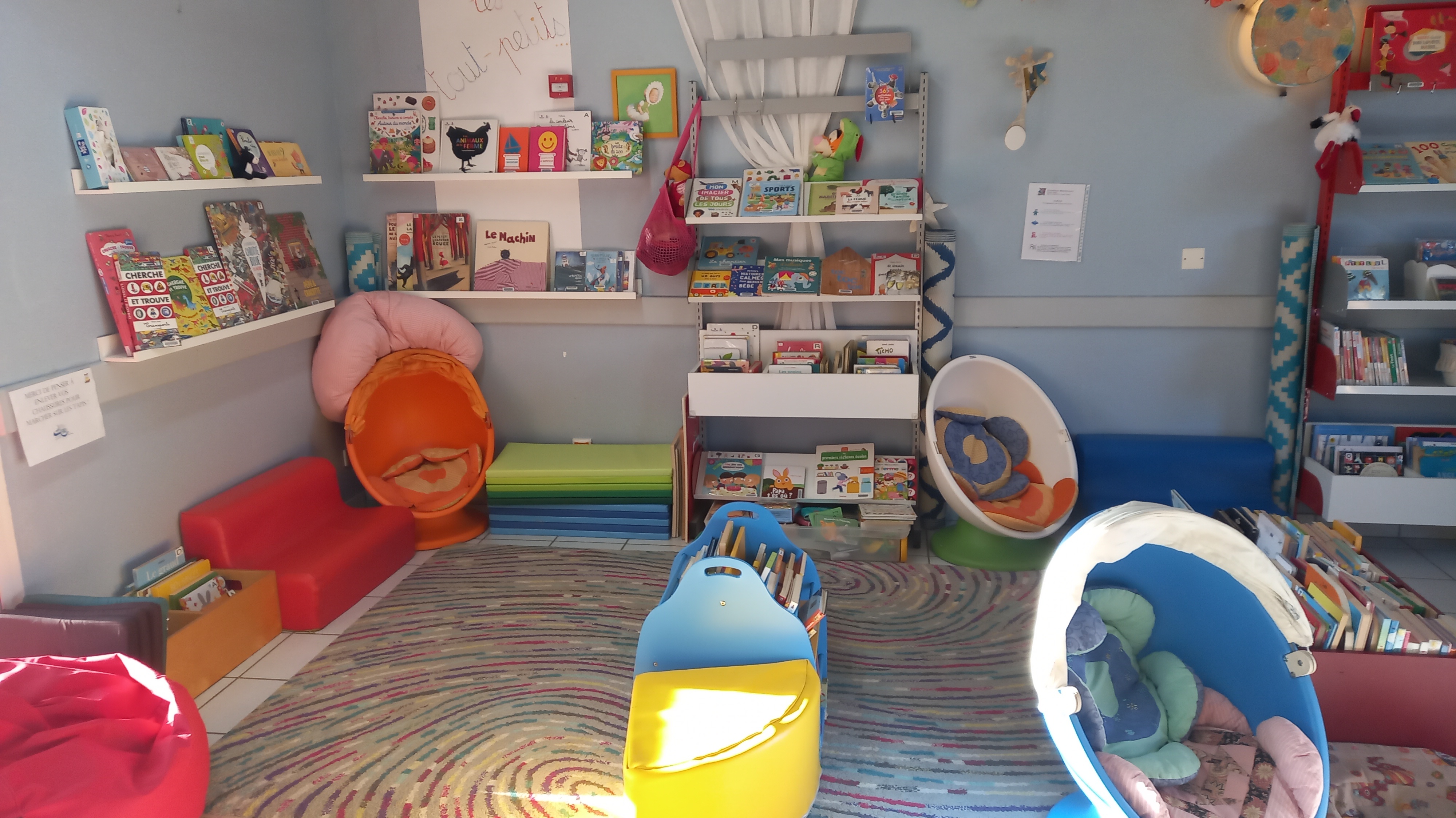 Espace jeunesse bibli